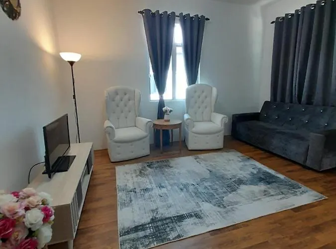 Casaria Homestay Pd 3Bedrooms Bungalow House